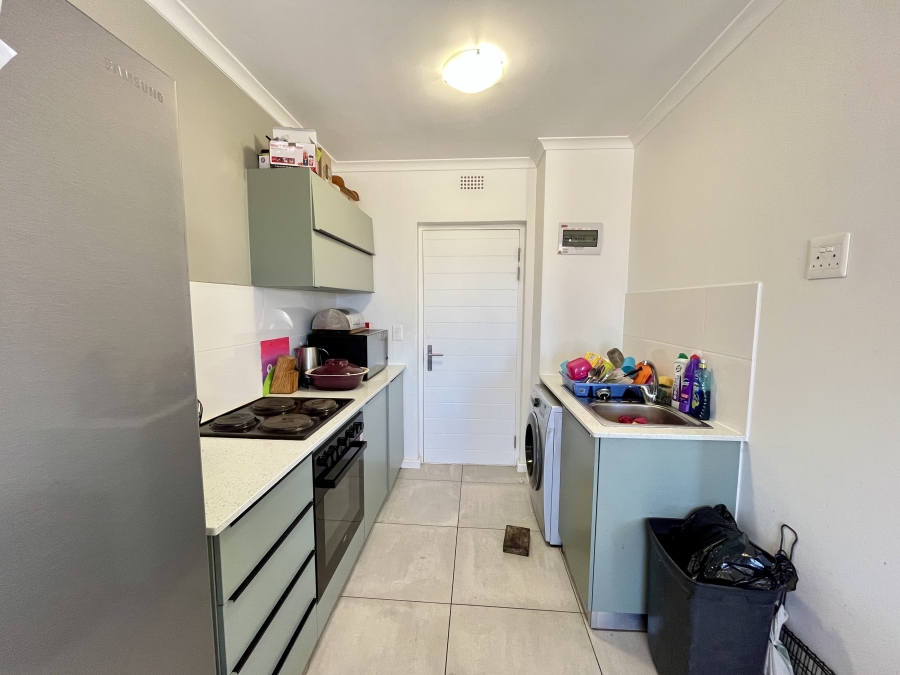 To Let 2 Bedroom Property for Rent in Parklands Western Cape